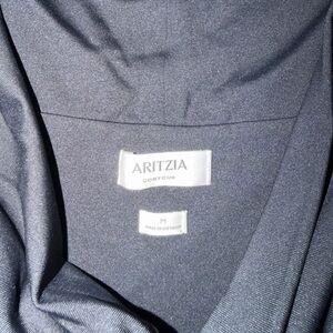 Front twist Aritzia top never worn
